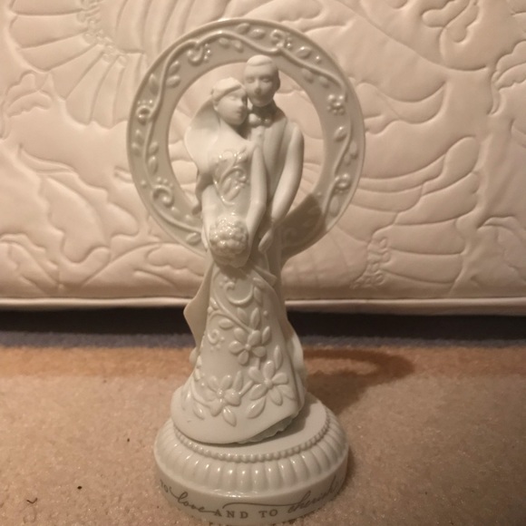 Hallmark Keepsake Cake Topper - Picture 2 of 4